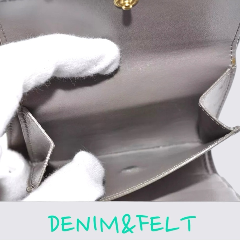 CELINE Women’s Small  Tri-Fold Wallet Leather | Color: Greige | w/Box & Bag 🩶🩶 - Picture 4 of 14